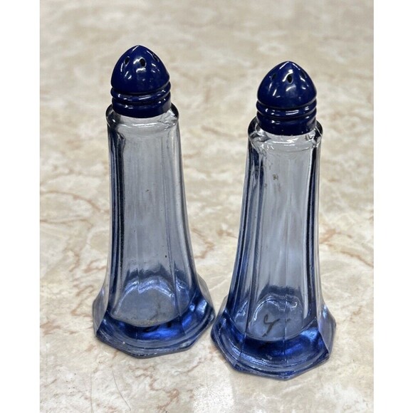 (2) Blue Glass Art Deco MCM Salt & Pepper Shakers Blue Metal Caps 4oz - Picture 2 of 4